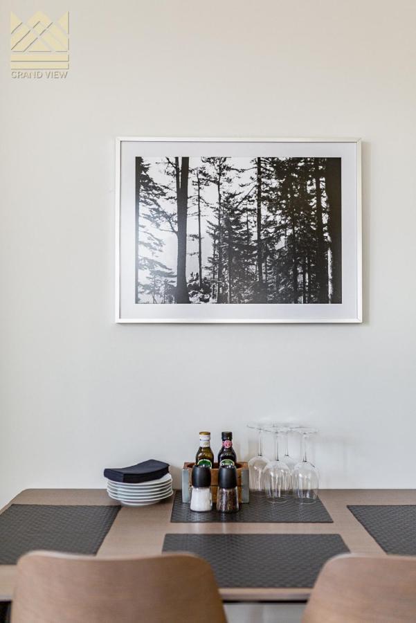 Grand View Apartment