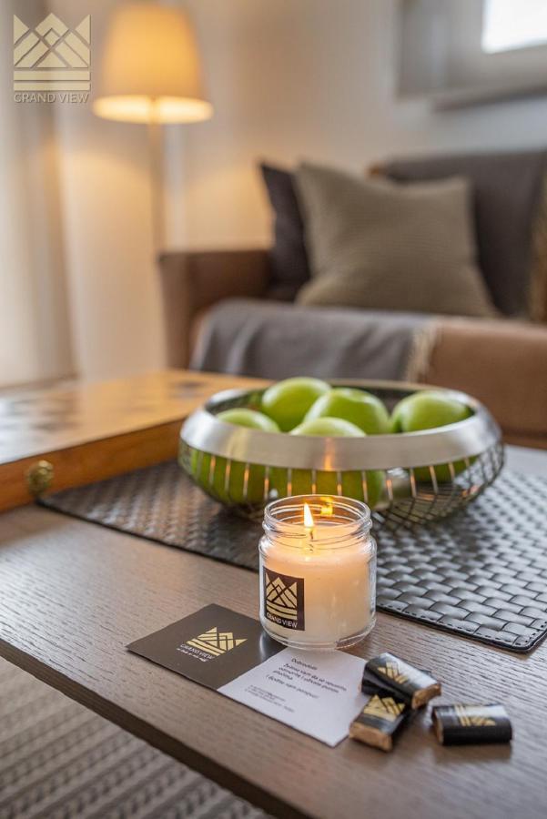 Grand View Apartment *